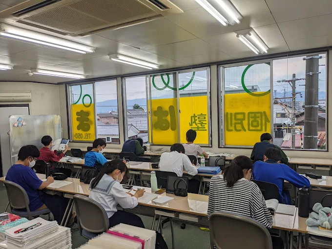 進学個別指導塾はなまる のアイキャッチ画像