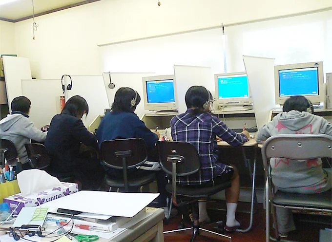 秀明学院 のアイキャッチ画像