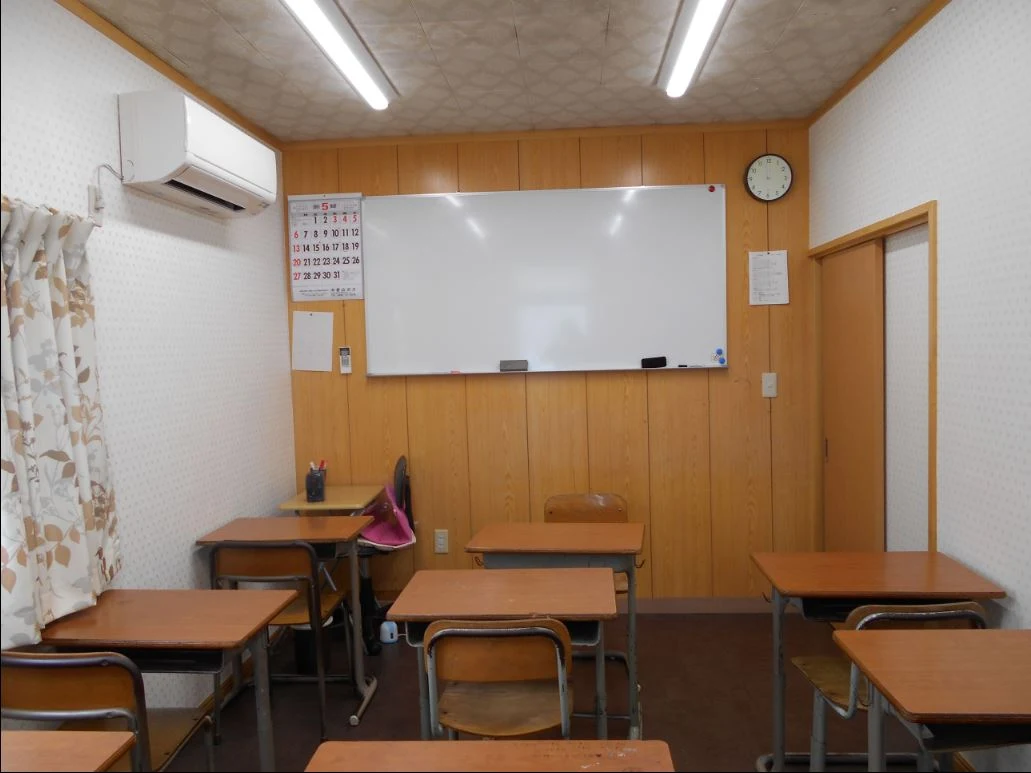 進学補習　倉林セミナー 本校 の内観画像