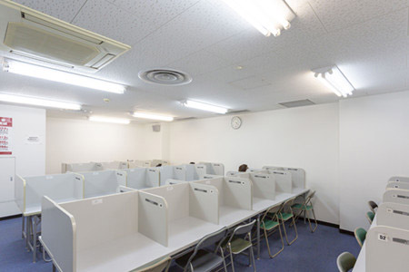 ＫＥＣ近畿教育学院 茨木本校 の内観画像