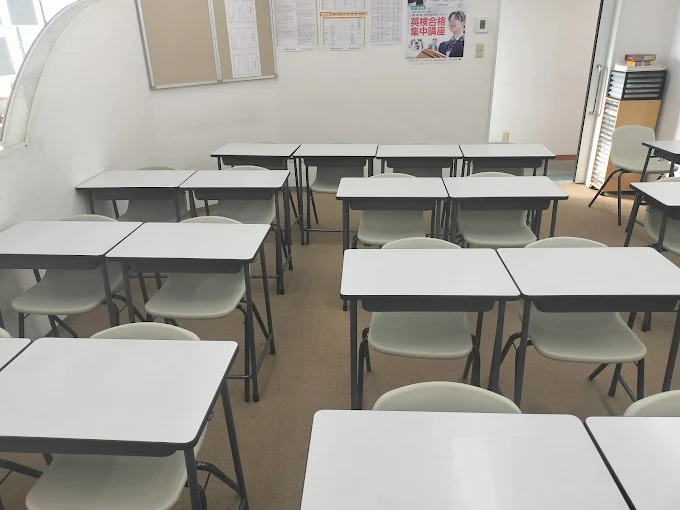第一ゼミナール 柏原校 の内観画像