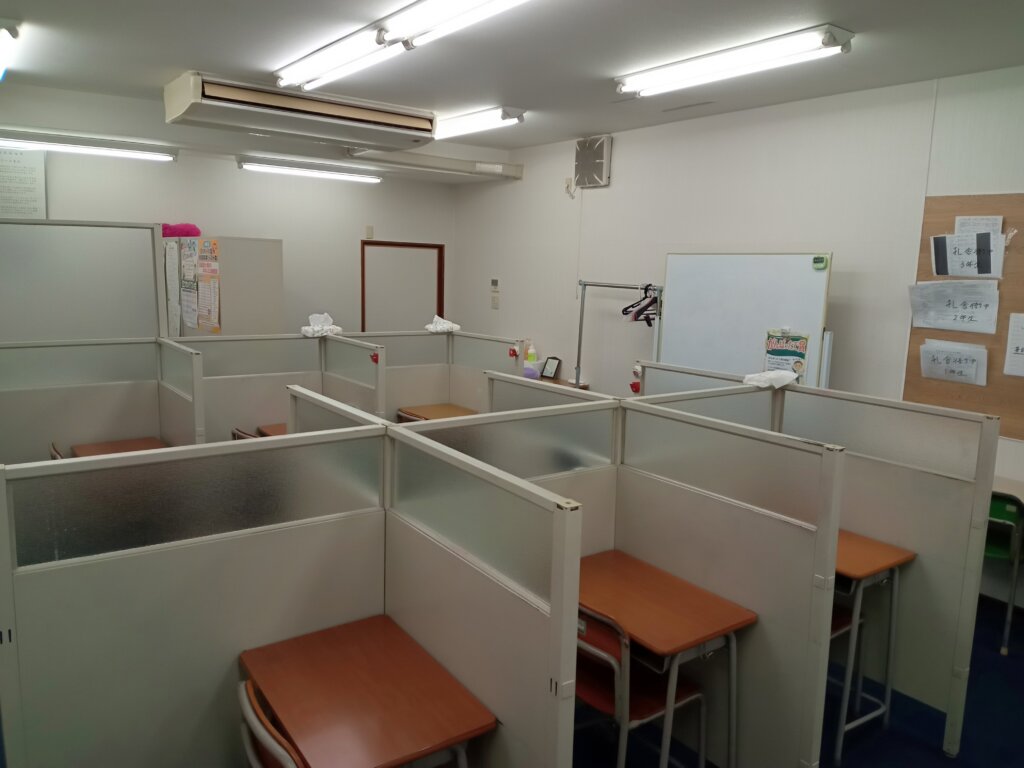 個別指導ＷＡＭ 日下校 の内観画像