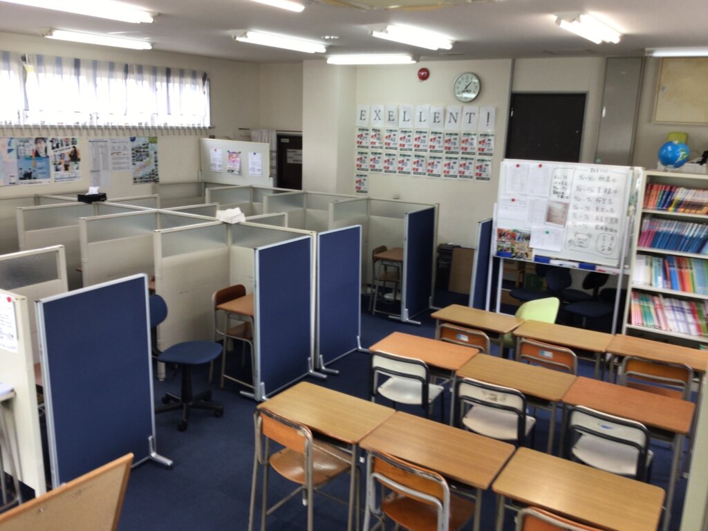 個別指導ＷＡＭ 加島校 の内観画像