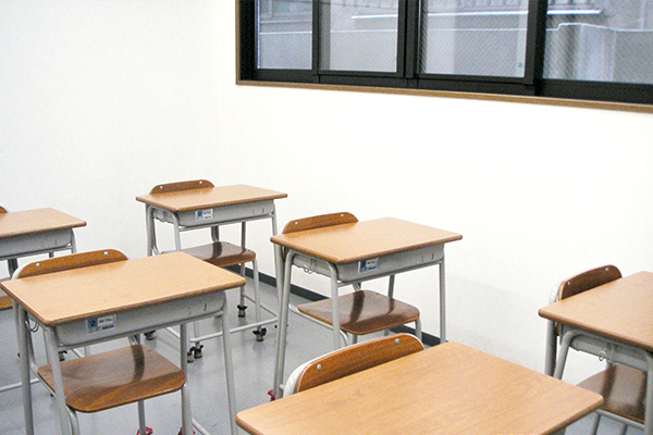 山崎学進会 本校 の内観画像