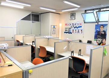 トライ式英会話 春日原校 の内観画像