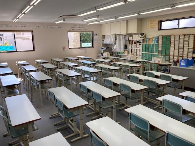 公文式 鷺山草平教室 の内観画像