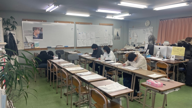 ＡＺ進学教室 本校 の内観画像