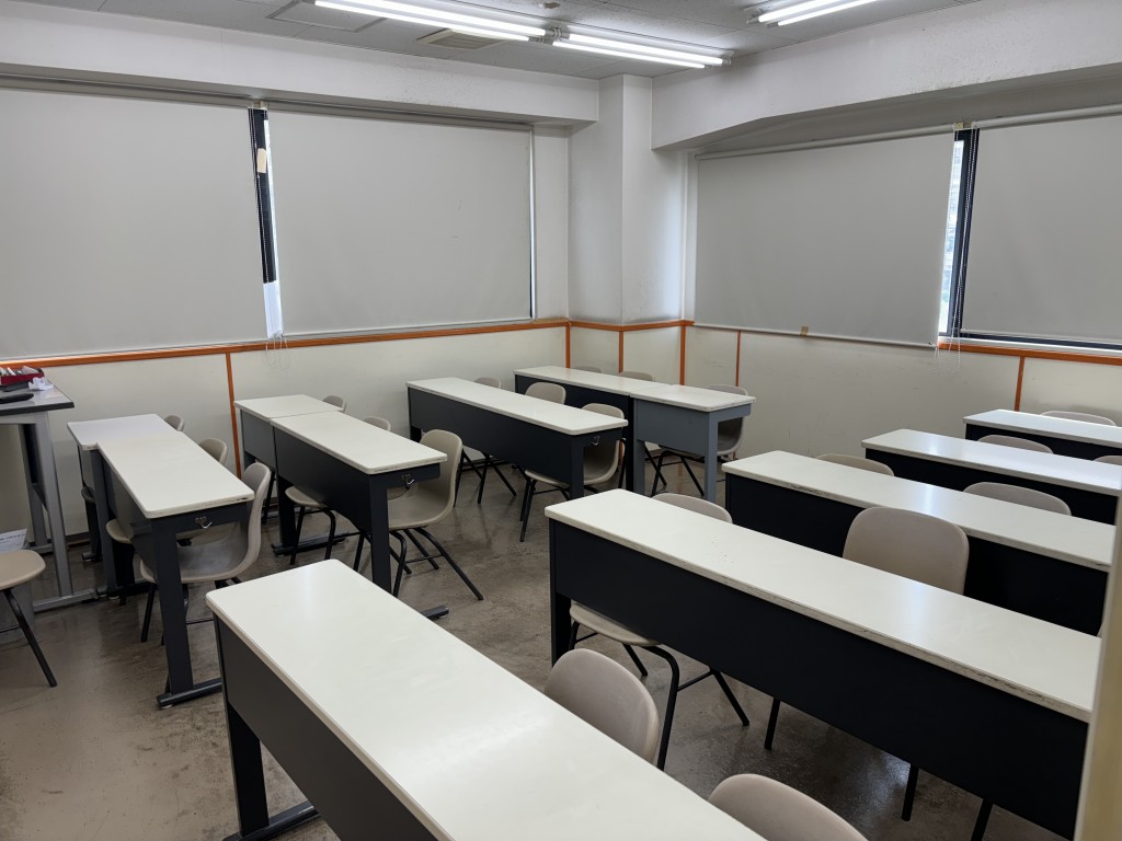 中萬学院 久里浜スクール の内観画像