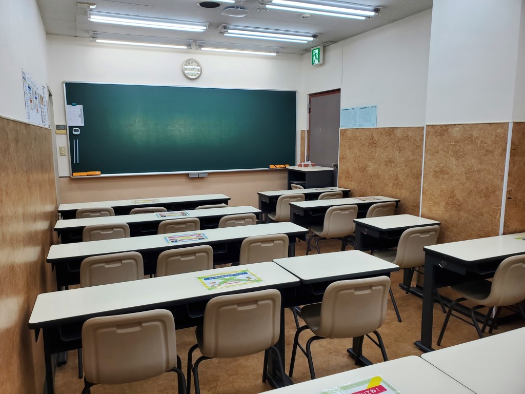 中萬学院 鶴ヶ峰スクール の内観画像