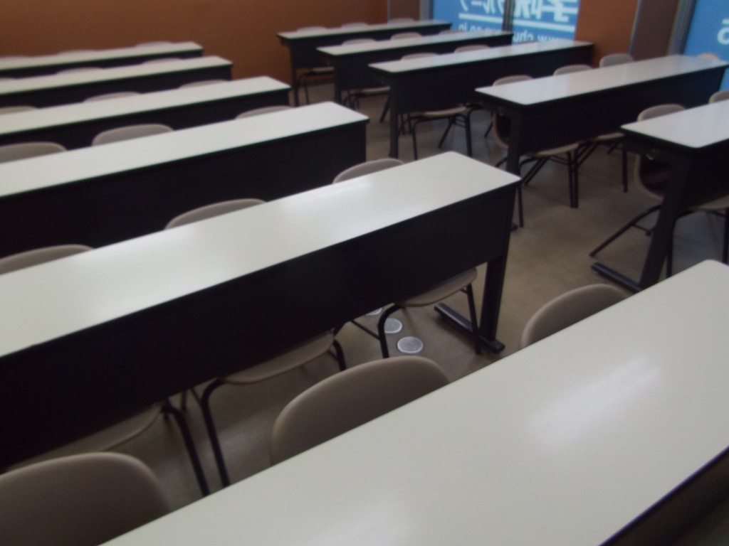 中萬学院 保土ヶ谷スクール の内観画像