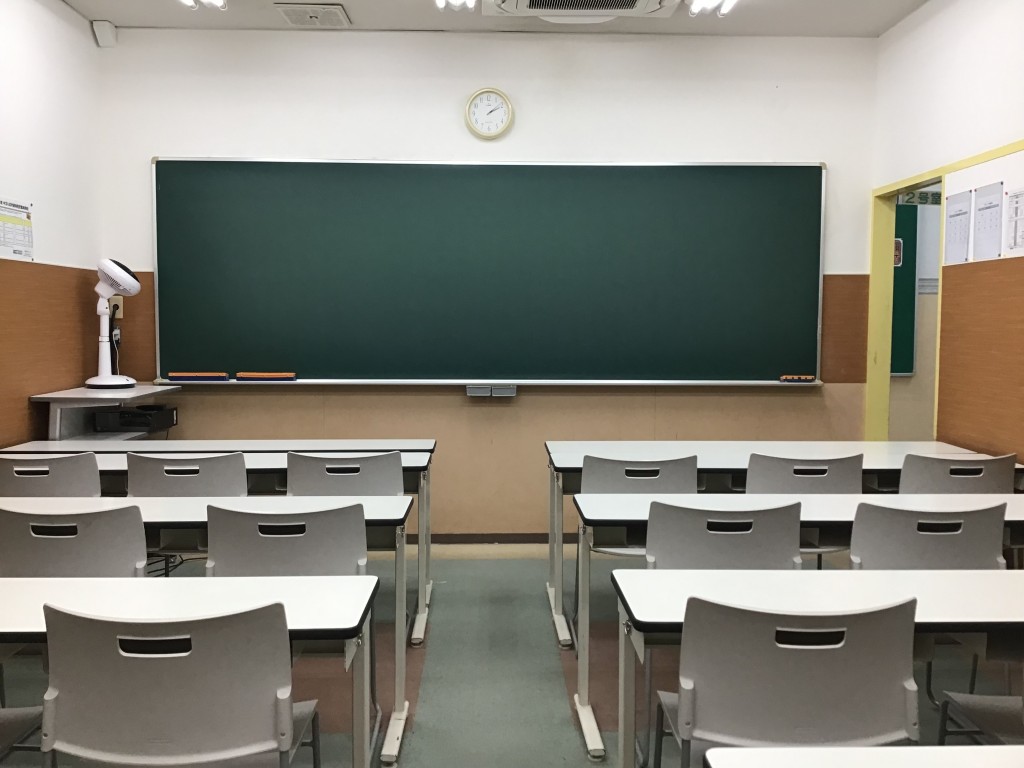 中萬学院 本郷台スクール の内観画像