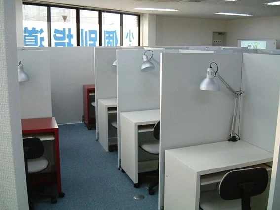 Ｊサポート 本校 の内観画像