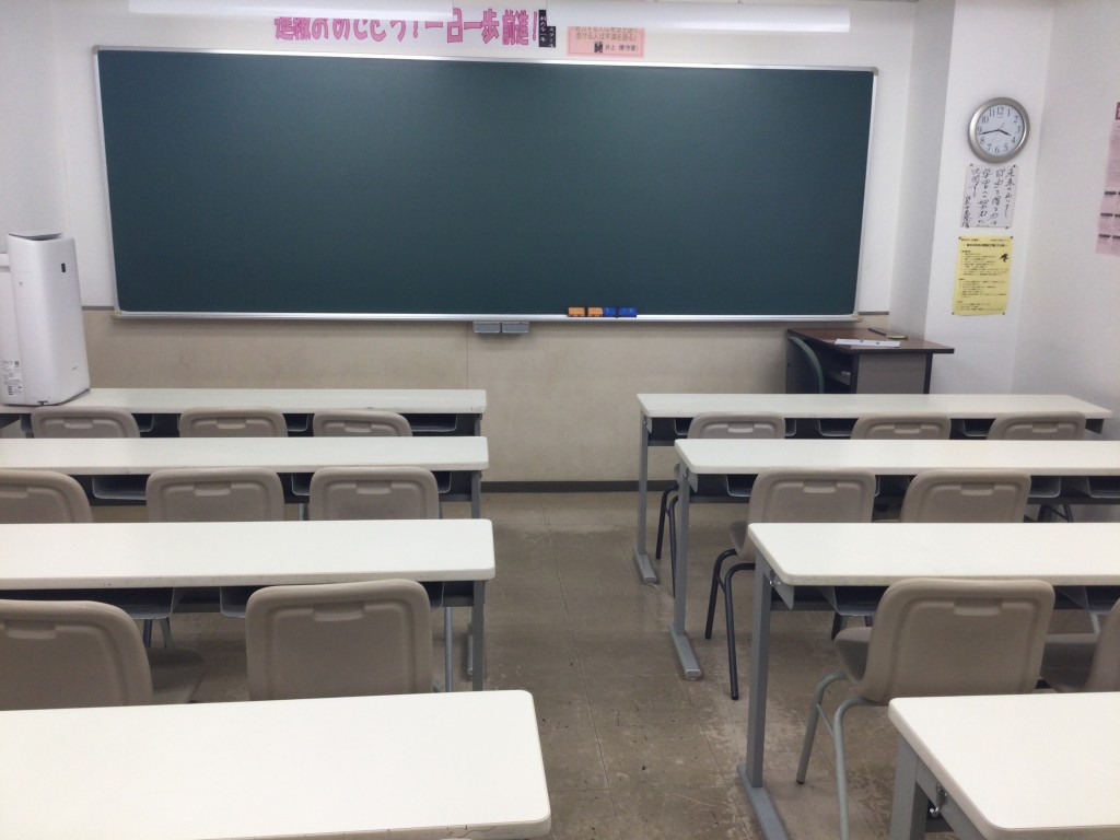 中萬学院 伊勢原スクール の内観画像