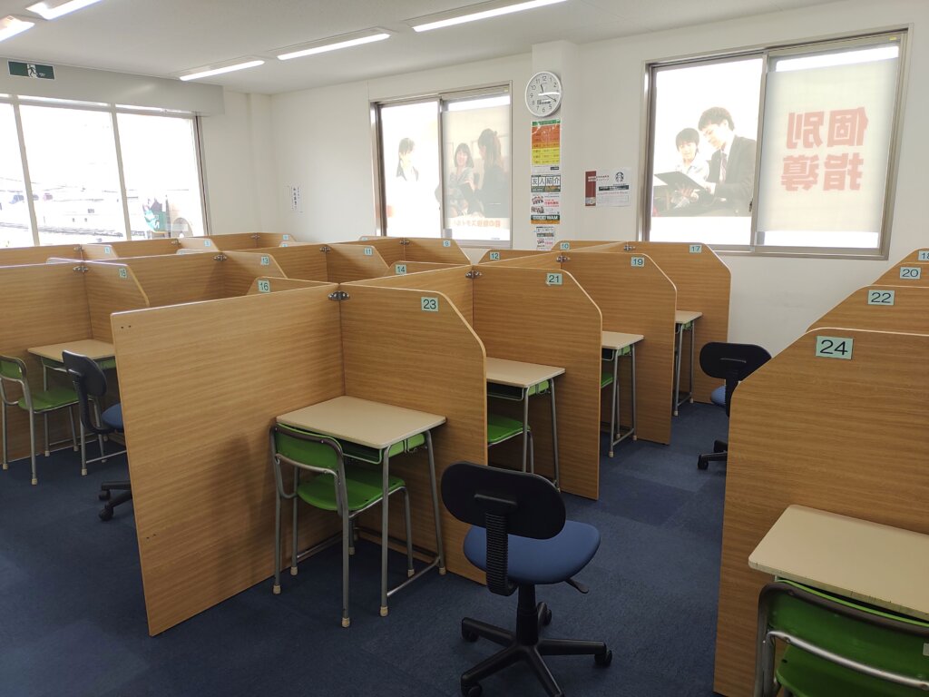 個別指導ＷＡＭ 氷室町校 の内観画像