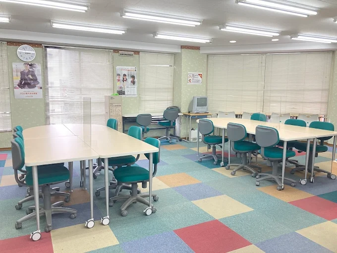 ファロス個別指導学院［第一ゼミナールの個別指導専門塾］ 土佐堀教室 の内観画像
