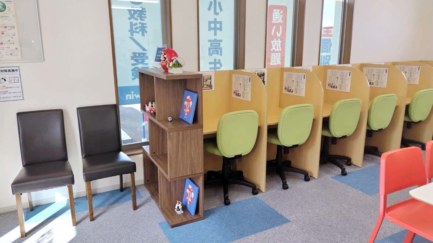 完全個別　松陰塾 岡崎南校 の内観画像