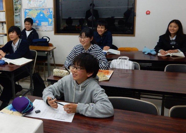 リーダーズ新学会 本校 の内観画像