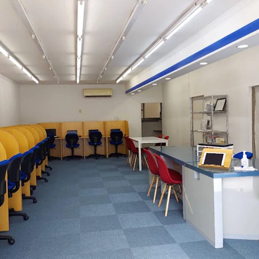 完全個別 松陰塾 箱崎校 の内観画像