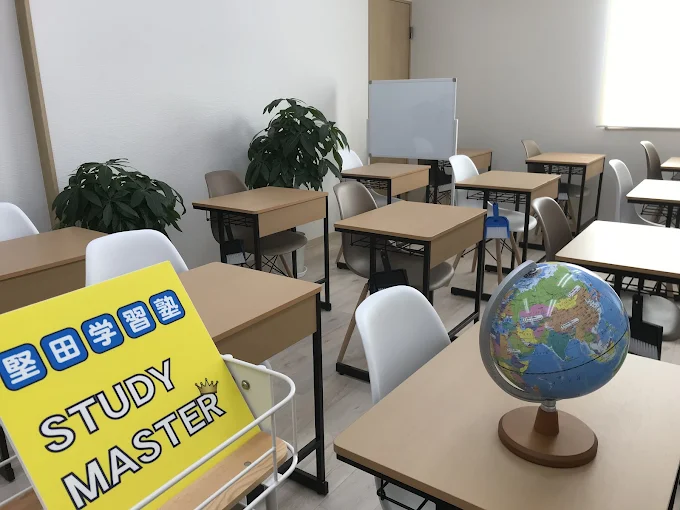 堅田学習塾　ＳＴＵＤＹ　ＭＡＳＴＥＲ 本校 の内観画像