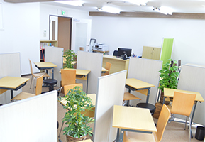 進学塾　深江学院 諏訪校 の内観画像
