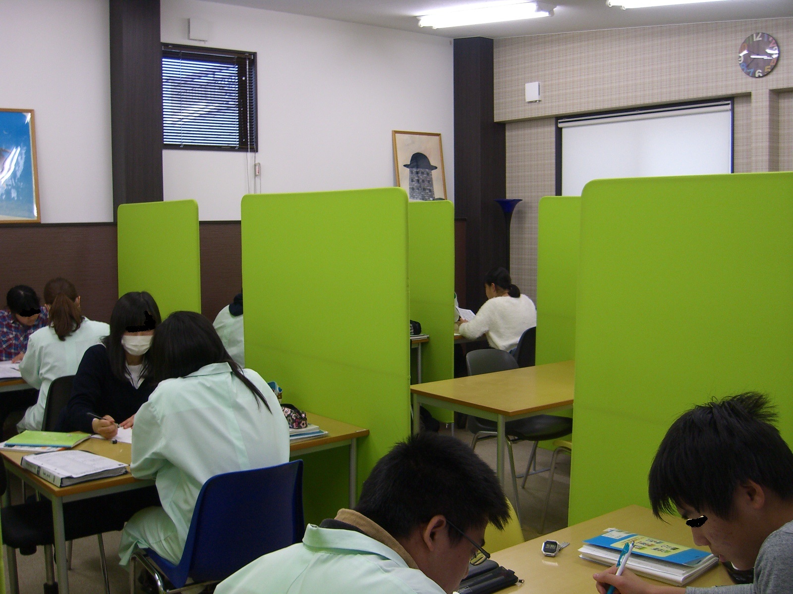 家庭教師・個別指導のプラスイー 本校 の内観画像