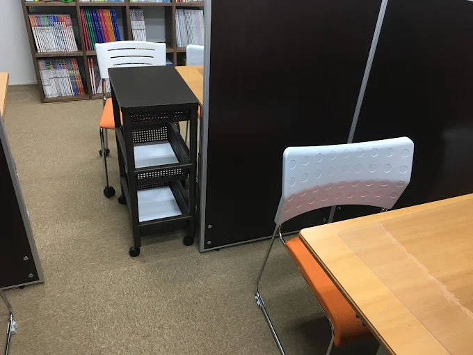 個別指導塾ＥＬＥＮＡ 本校 の内観画像