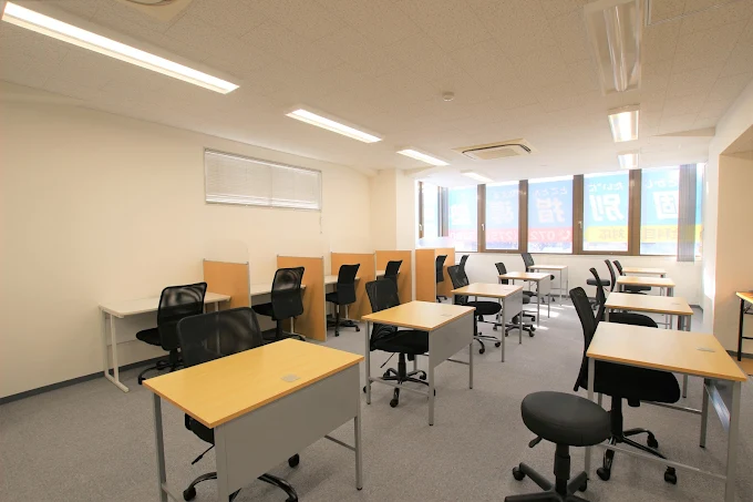 ＴＫＴ個別指導塾 本校 の内観画像