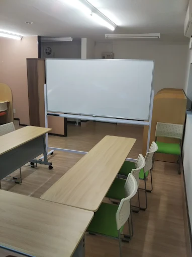 学習塾ＭｉｔｉｔｅＱ（個別指導） 花⾒川朝⽇ヶ丘教室 の内観画像
