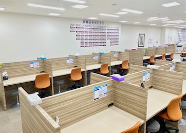 大学受験予備校のトライ 弘前ヒロロ校 の内観画像