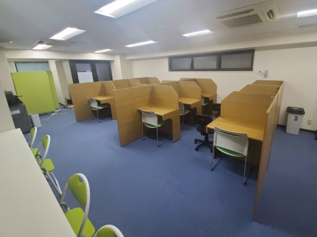個別指導ＷＡＭ 本郷三丁目駅前校 の内観画像