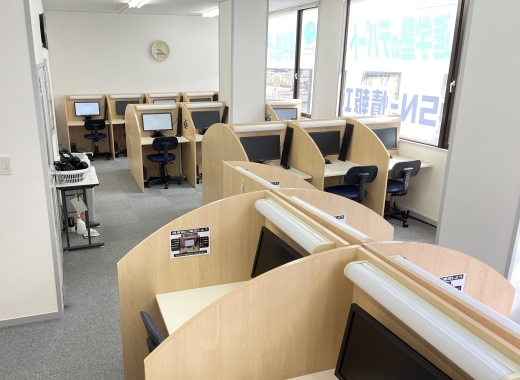 ＳＮ－情報Ｉ【進学塾のデパート】 熊谷校 の内観画像