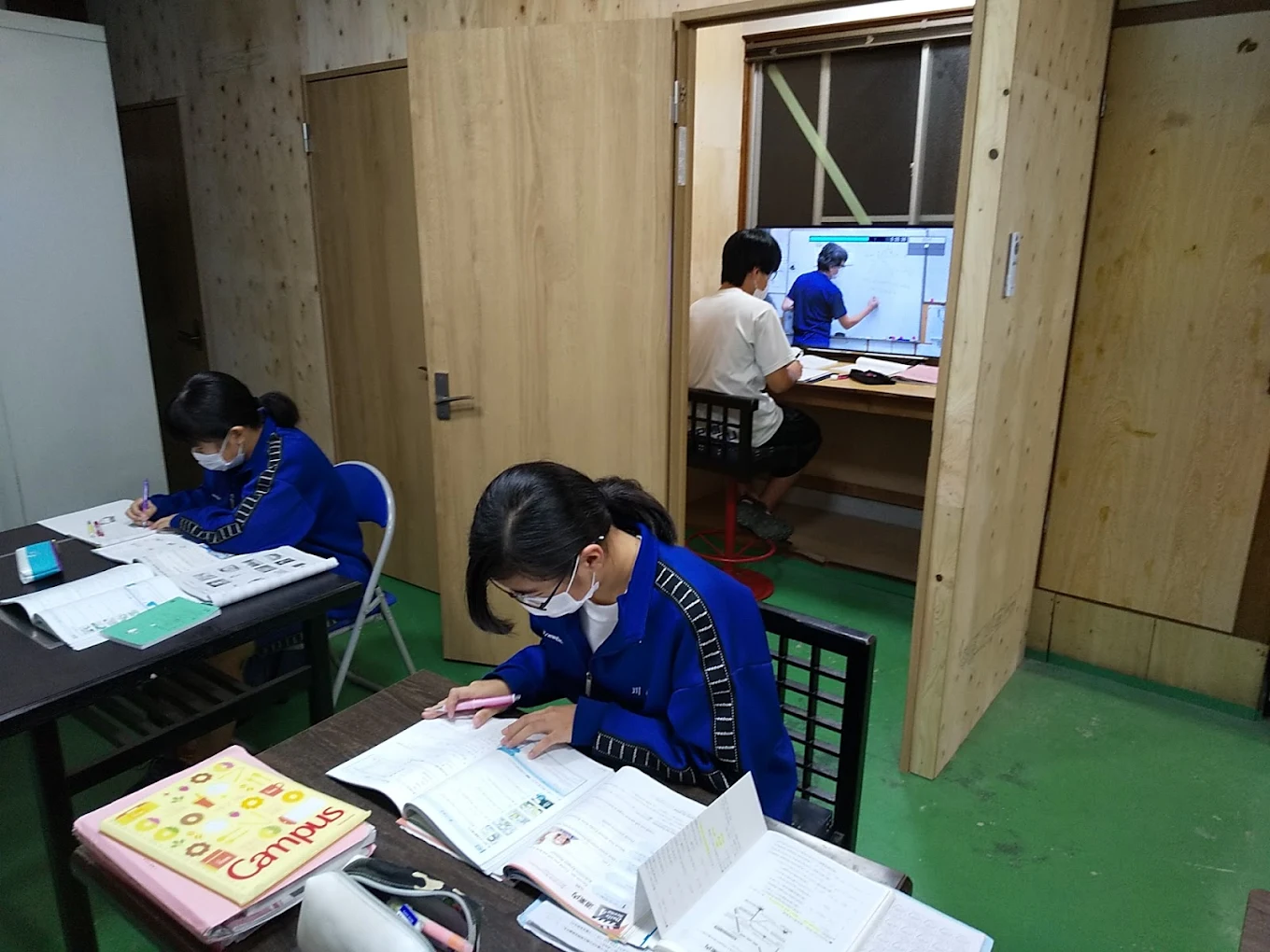 思学会 本校 の内観画像