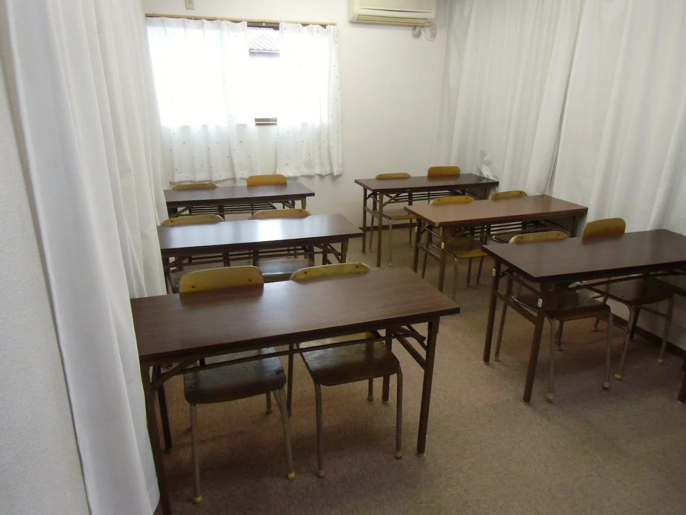 秋津進学教室 本校 の内観画像
