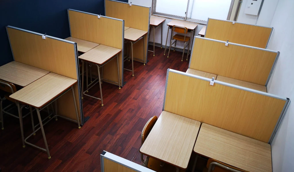 神戸学習院 本校 の内観画像