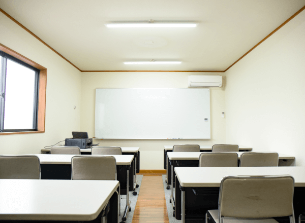 進学塾Ｉｓｈｉｎ 本校 の内観画像