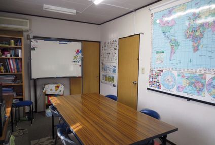 ヨコミゾ・イングリッシュ・ハウス のアイキャッチ画像