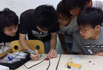 ロボロボ・Ｃｌｕｂ のアイキャッチ画像