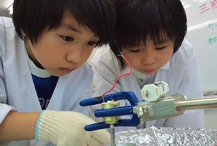 育星舎グループ　実験はかせ科学の学校　理科実験教室 のアイキャッチ画像