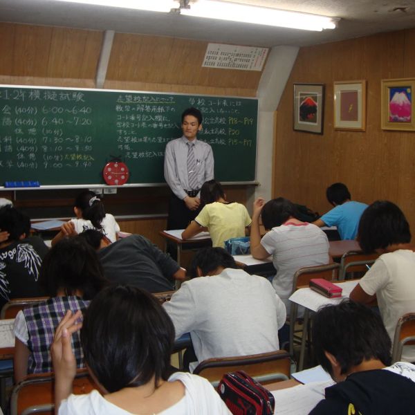 西宮理数伸学舎 本校 の内観画像