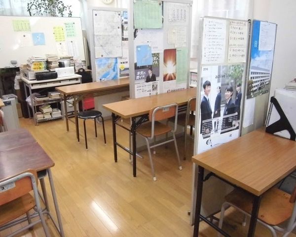 田中学院 本校 の内観画像