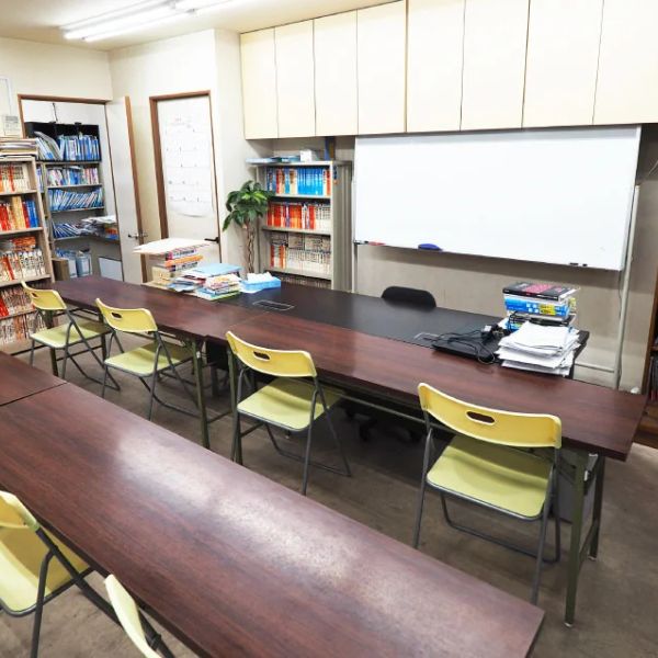 東英学院 鹿児島校 の内観画像
