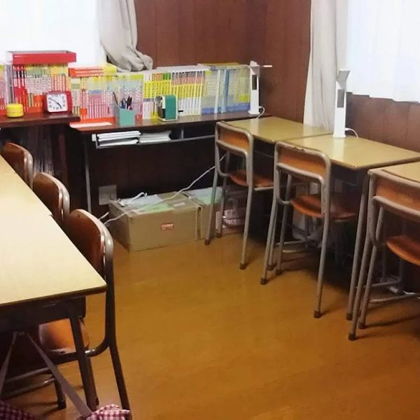 文化英数ゼミ 本校 の内観画像