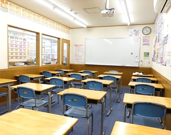 俊英館フレックス 飯能校 の内観画像