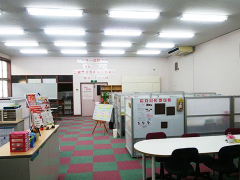 英智学館 栗駒校 の内観画像