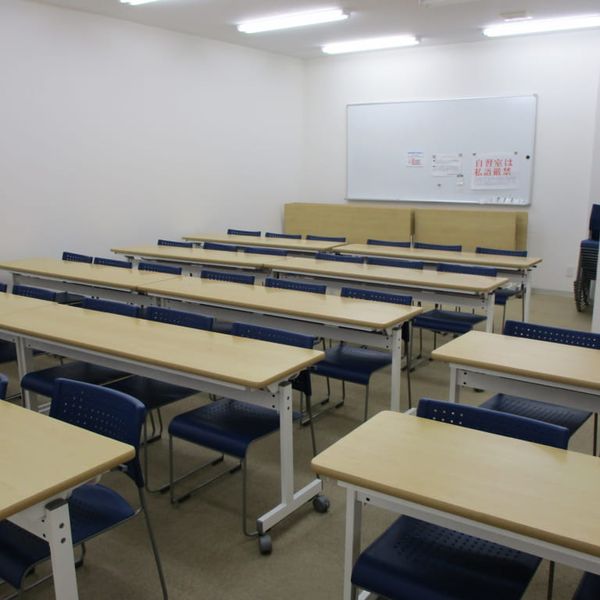 田中学習会 井口校 の内観画像