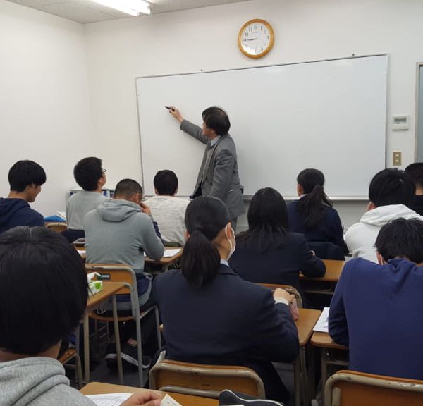 田中学習会 廿日市校 の内観画像