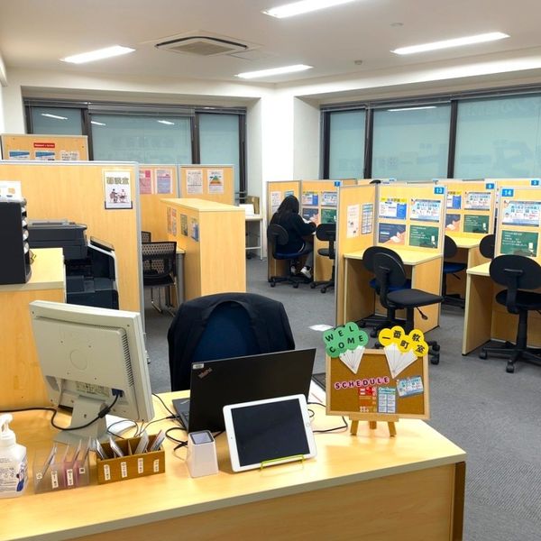 個別指導塾スタンダード 一番町教室 の内観画像