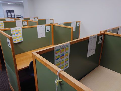 英智学館 青森本校 の内観画像