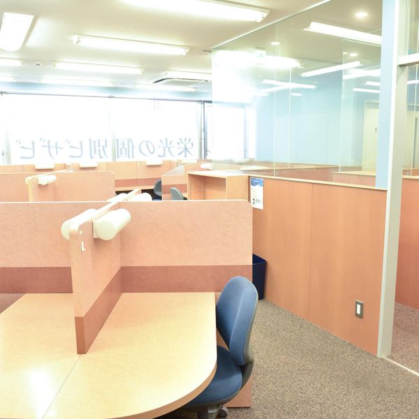 栄光の個別ビザビ ビザビ王子校 の内観画像