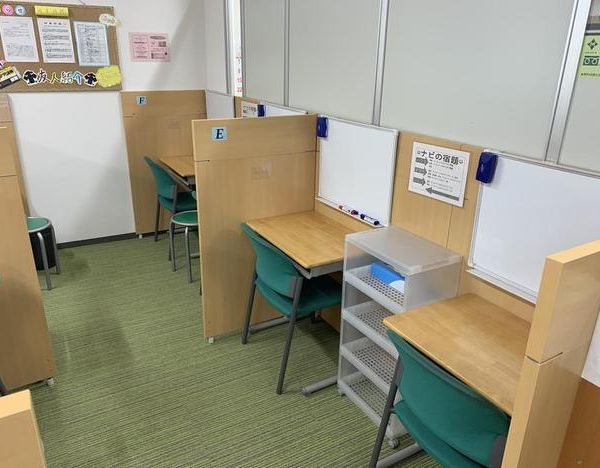 ナビ個別指導学院 半田校 の内観画像